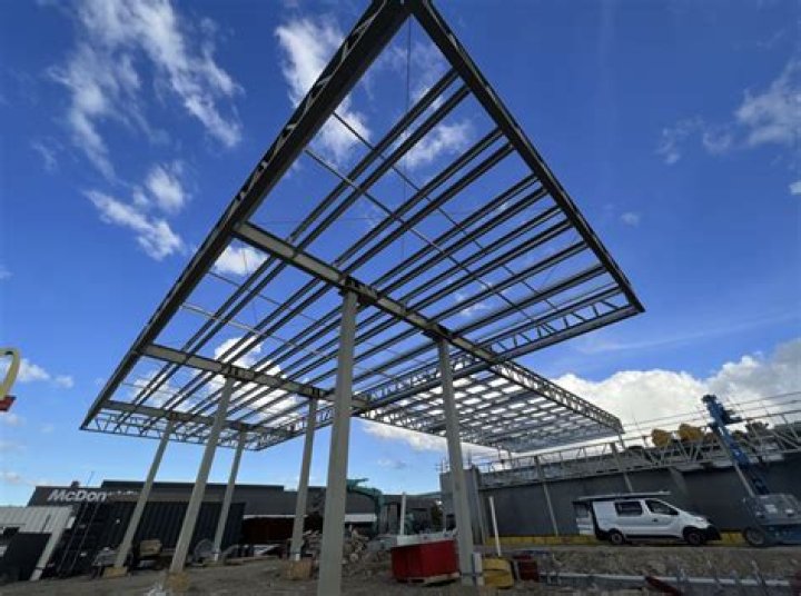 Do fabricators need power?